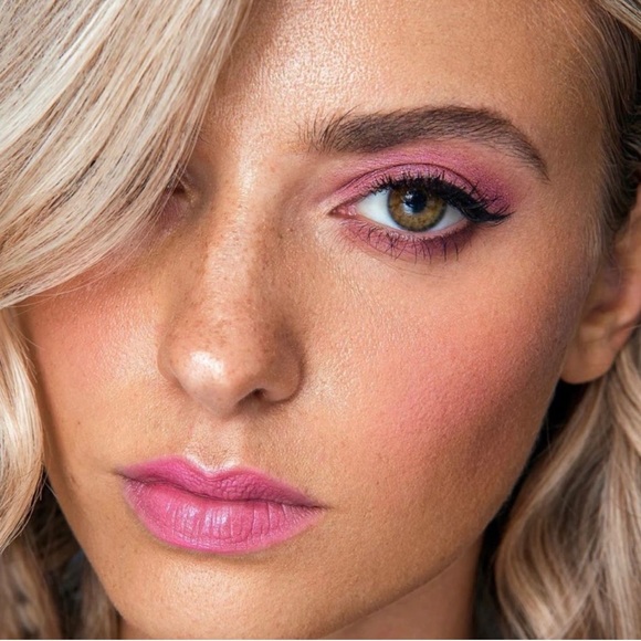 TEEZE Cosmetics Suit Of Armor Don’t Blush Me Blusher in Mauve (matte) | NIB​ - Picture 6 of 8